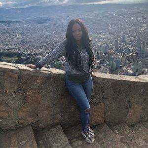 Meet your Posher, Brittany